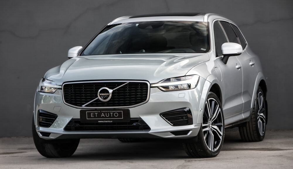 VOLVO XC60 T8