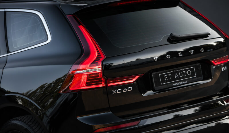 VOLVO XC60 B4 full