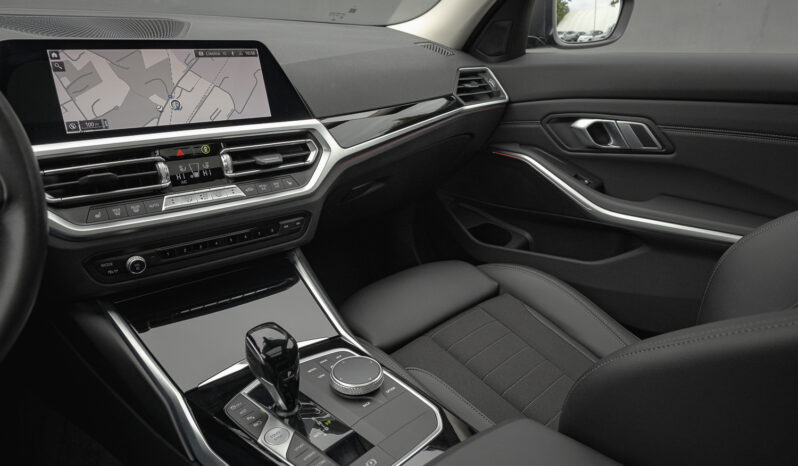 BMW 320E full
